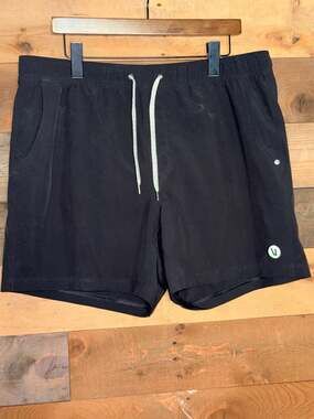 Vuori Kore Shorts Black Size XXL 5" Inseam 0184